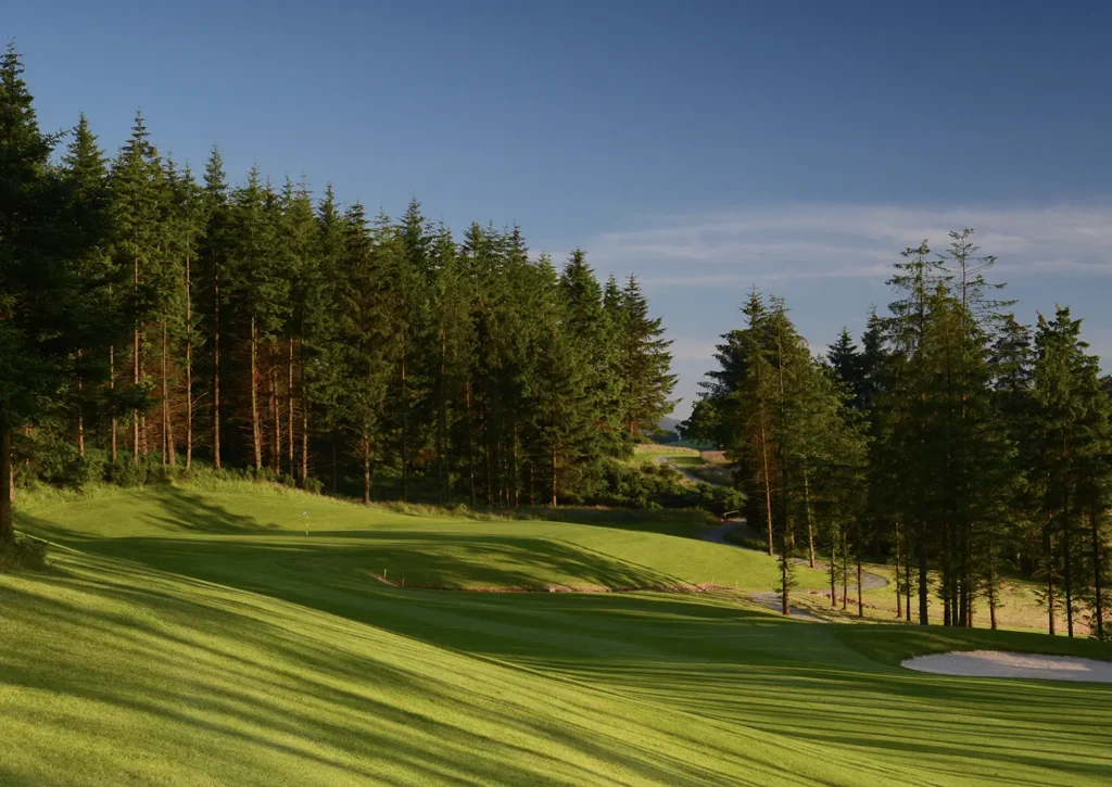 macreddin 2nd hole
